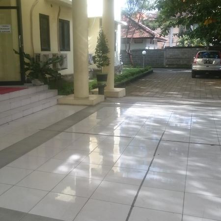 Edutel Undiksha Hotel Singaraja Esterno foto