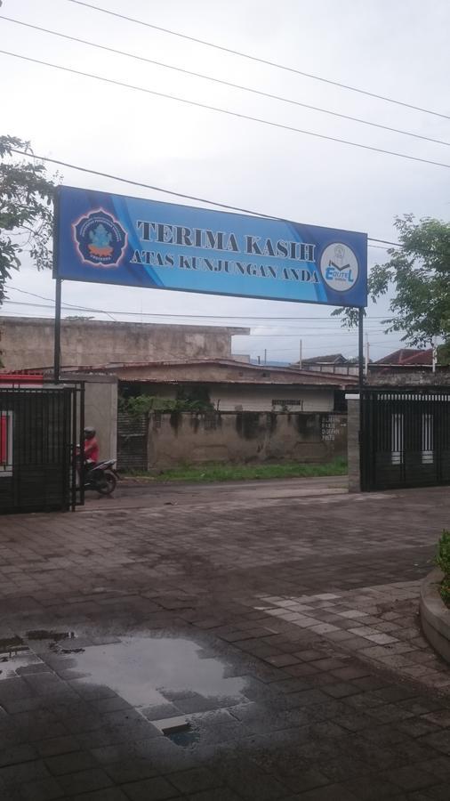 Edutel Undiksha Hotel Singaraja Esterno foto